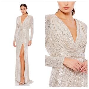 IEENA for MAC DUGGAL 26395 Silver V-Neck Ruched Waist Long Sleeve Sequin Gown